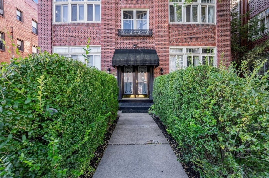 5514 Centre Ave, Pittsburgh, PA 15232-1218