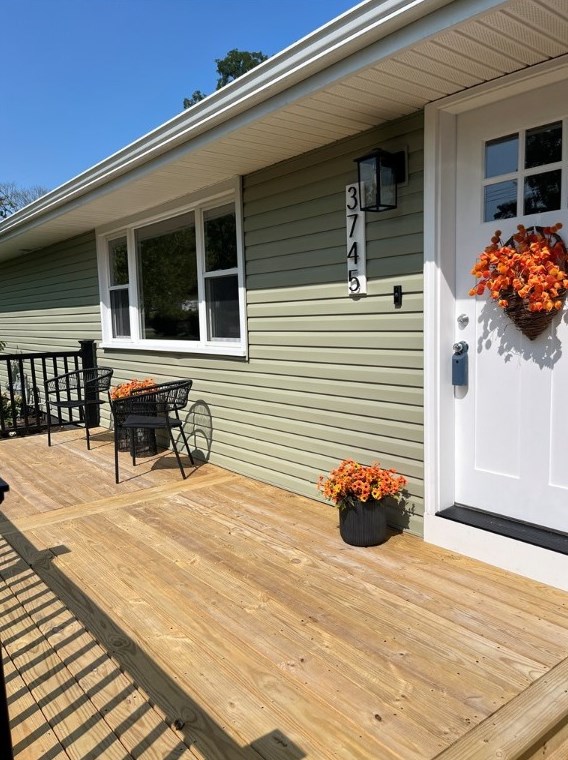 3745 Pleasant Dr, Hermitage, PA 16148