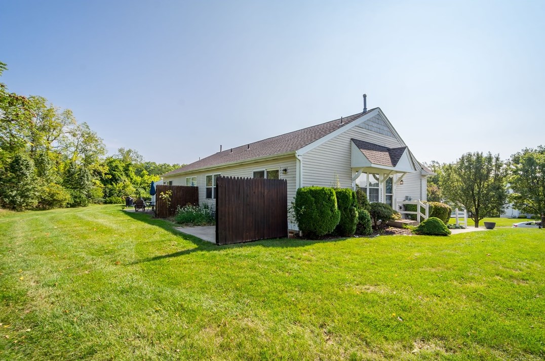 146 Sedeca Dr North, Canonsburg, PA 15317