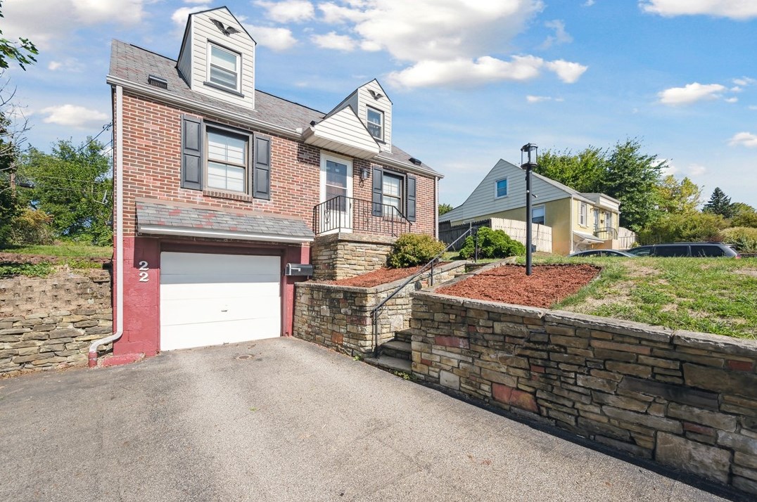 22 Curry Hollow Rd, Pittsburgh, PA 15226