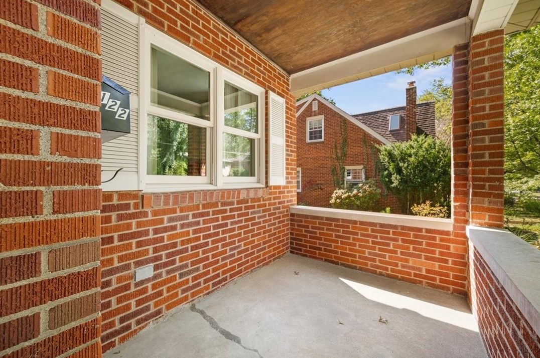 122 Cherry Valley Rd, Pittsburgh, PA 15221