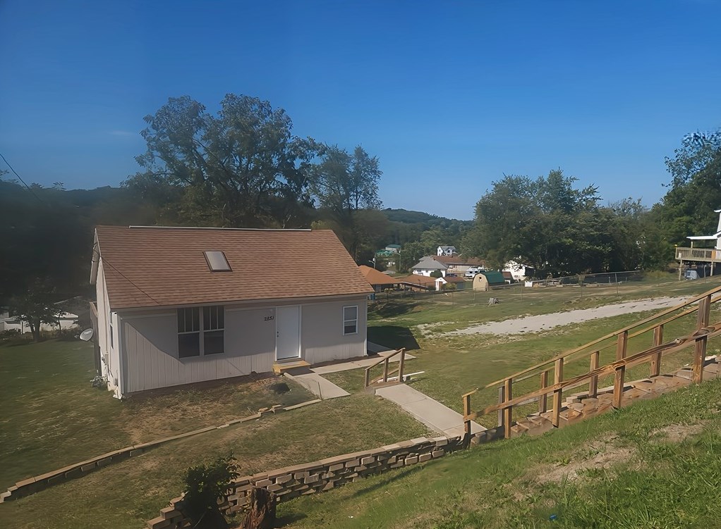 2851 Wilson St, Washington, PA 15301