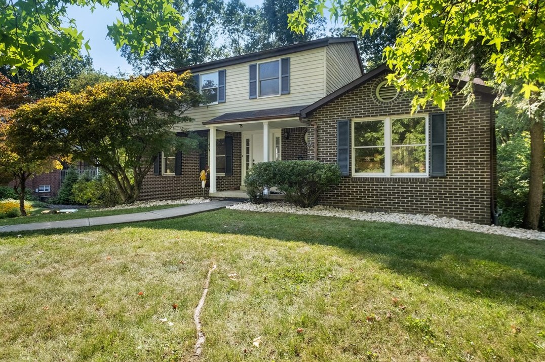 512 Kellingwood Dr, Pittsburgh, PA 15238-1034