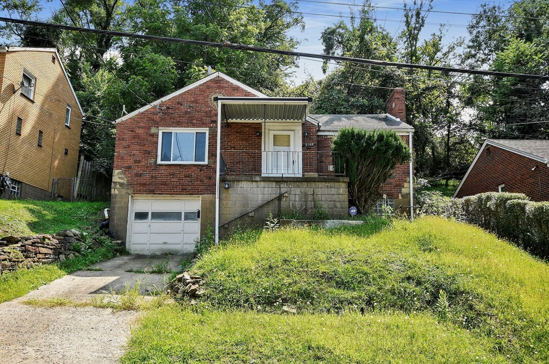 2166 Mcnary Blvd, Pittsburgh, PA 15221