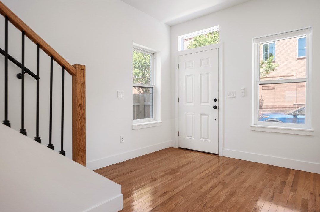 1319 Reddour St, Pittsburgh, PA 15212