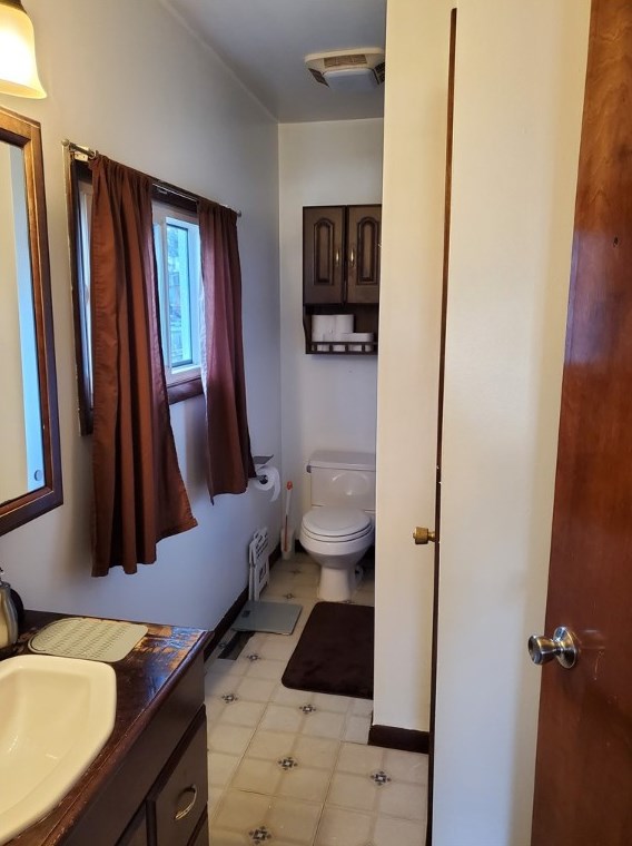 2007 Delaware Ave, New Castle PA  16105-2210 exterior