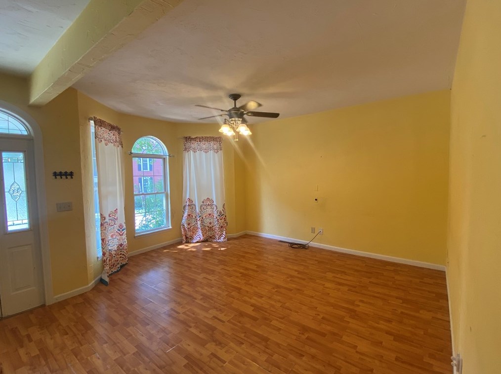 322 E Main St, Ligonier, PA 15658