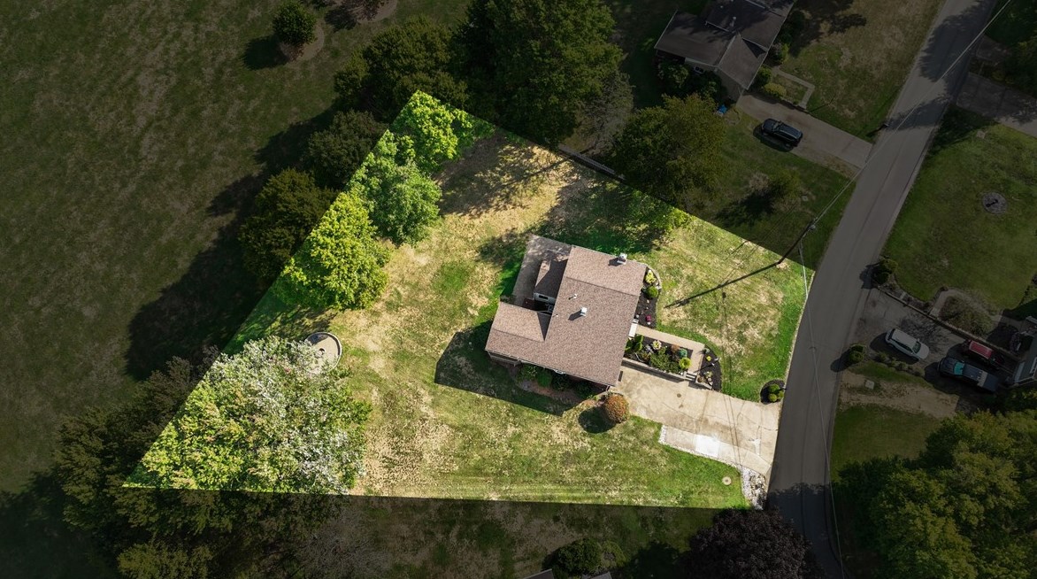 112 Tanglewood Dr, Valencia, PA 16059
