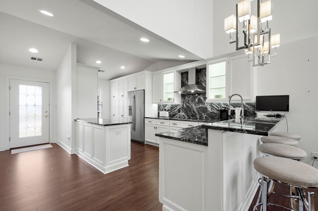 2021 Atwell Dr, Noblestown, PA 15071