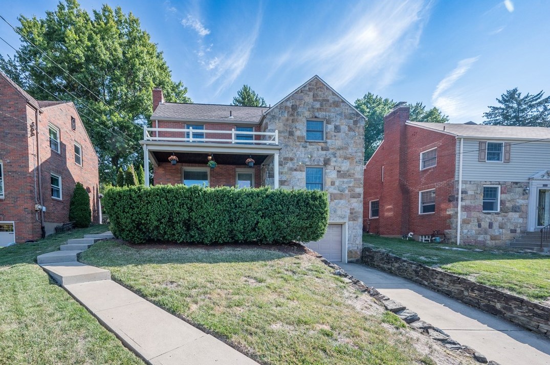 457 Salem Dr, Pittsburgh, PA 15243-2080