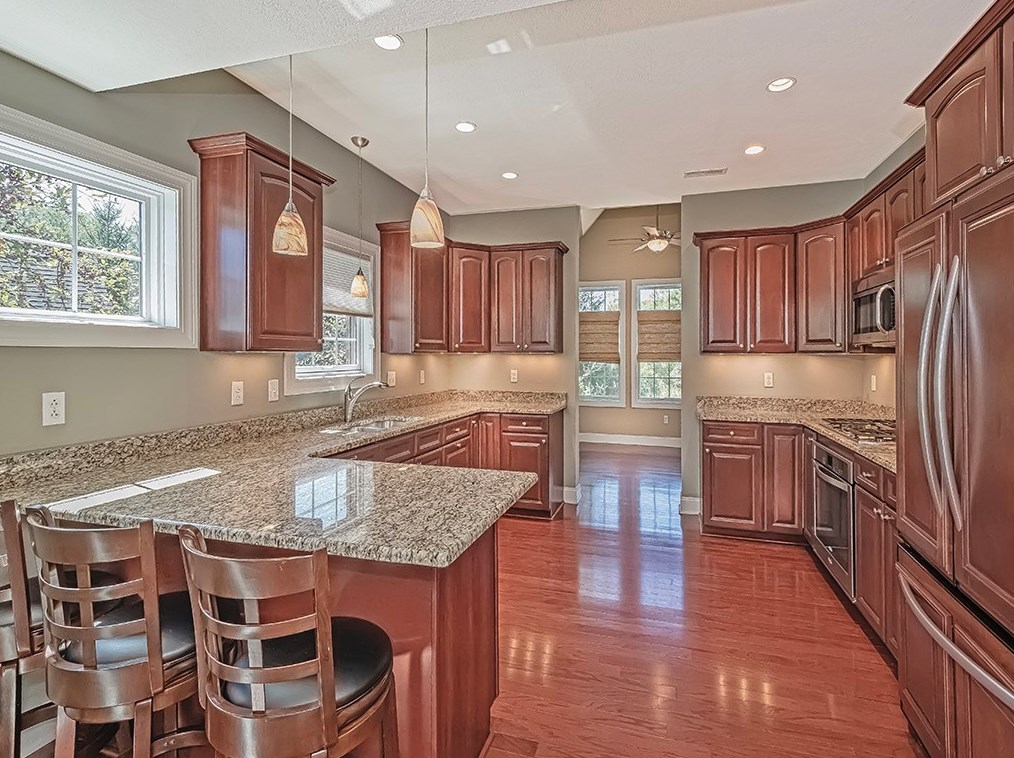 106 Green Commons Dr, Pittsburgh, PA 15243
