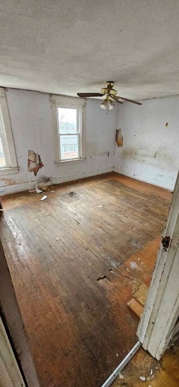 315 Hamilton Ave, Hermitage, PA 16121