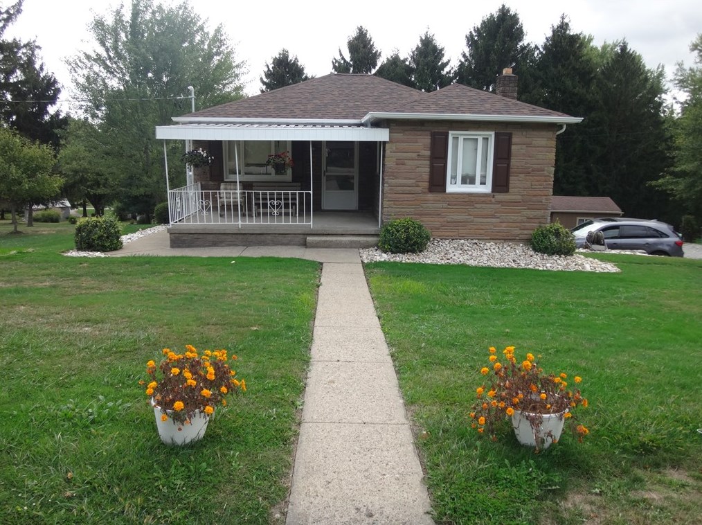 499 Hopewell, East Millsboro, PA 15433