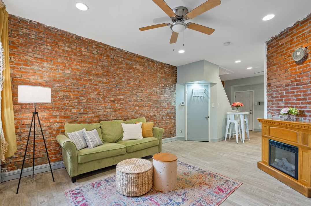 181 Banner Way, Pittsburgh, PA 15201-3119