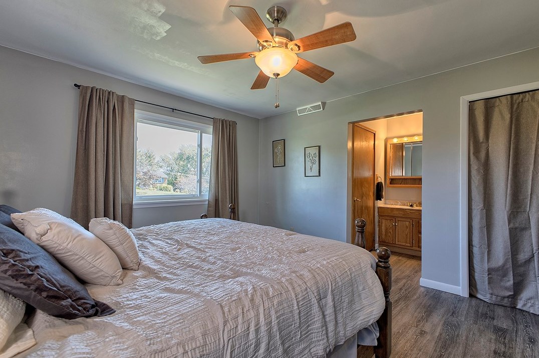 978 Barclay Rd, Indiana PA 15701-9775 exterior