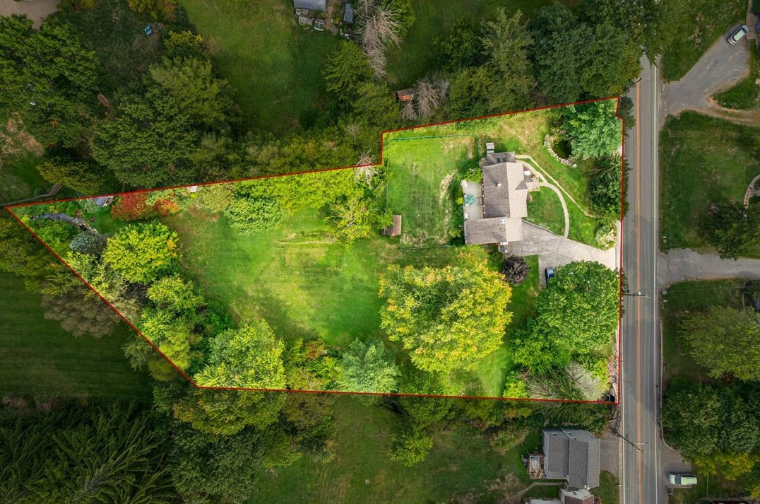 3574 Bakerstown Rd, Gibsonia, PA 15044