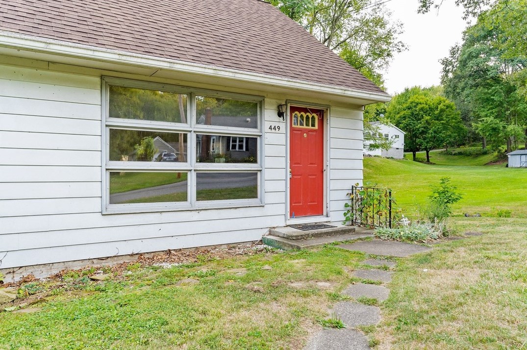 449 W Park St, Hermitage, PA 16148
