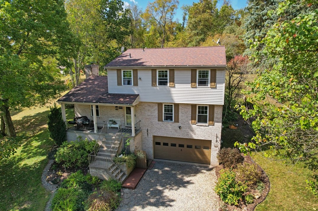 204 Mcintyre Ln, New Kensington, PA 15068