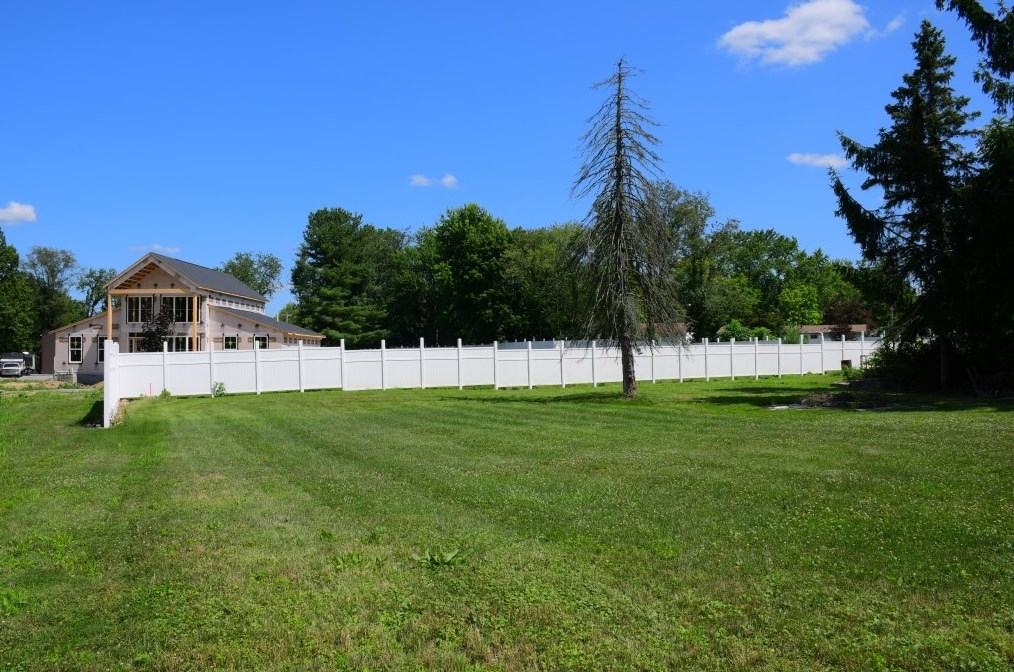 2924 Mercer Rd, New Castle, PA 16105