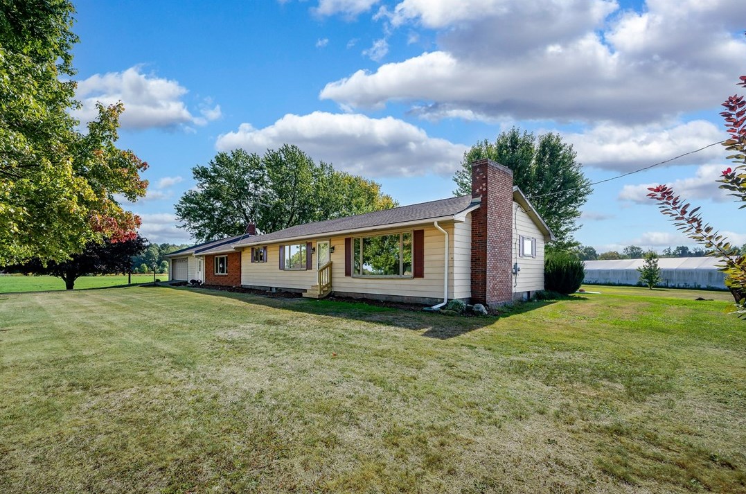 738 Fredonia Rd, Stoneboro, PA 16153