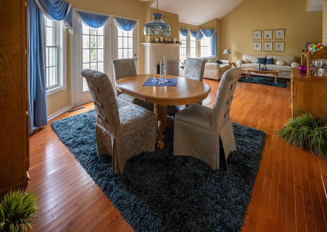 210 Waterside Dr, Canonsburg, PA 15317