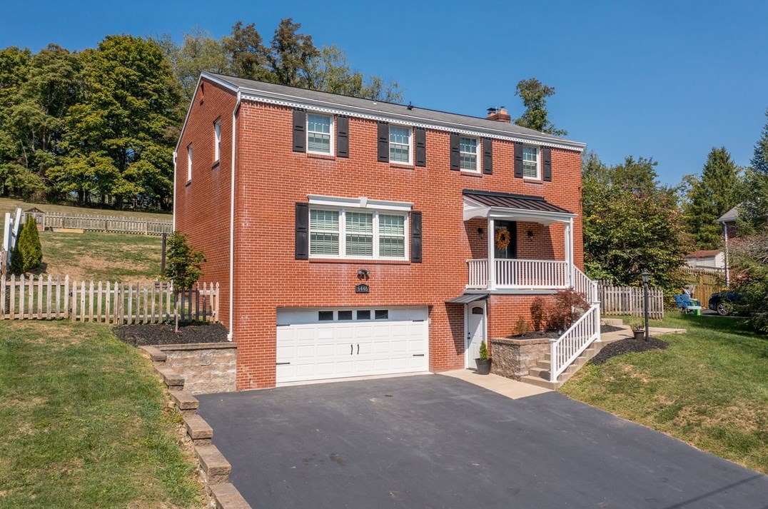6446 Churchill Rd, Bethel Park, PA 15102