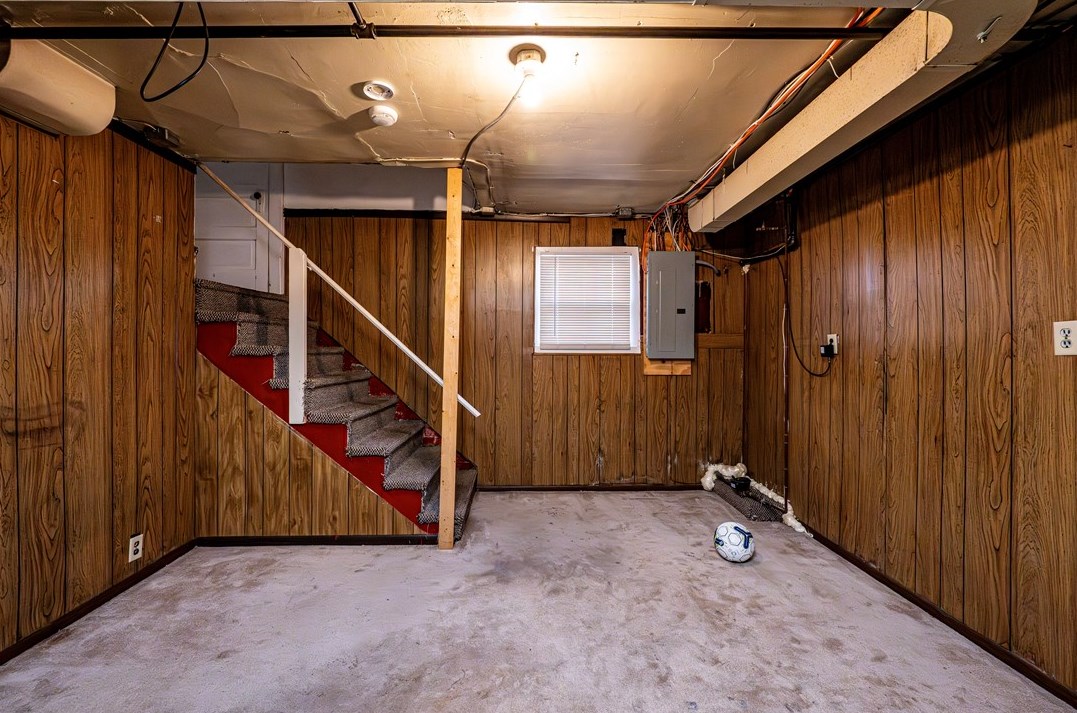 562 Main St, Greensburg PA 15601-1863 exterior