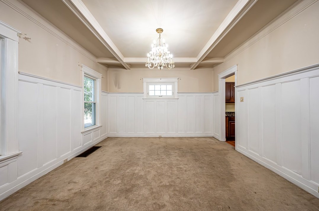 562 Main St, Greensburg PA 15601-1863 exterior