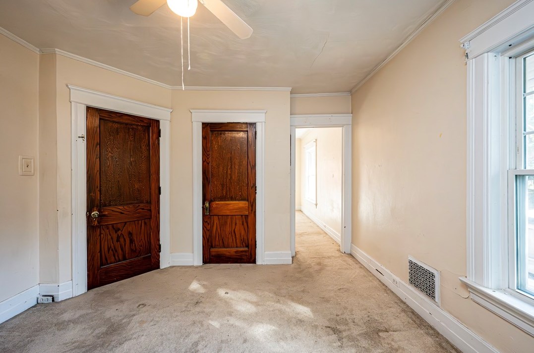 562 Main St, Greensburg PA 15601-1863 exterior