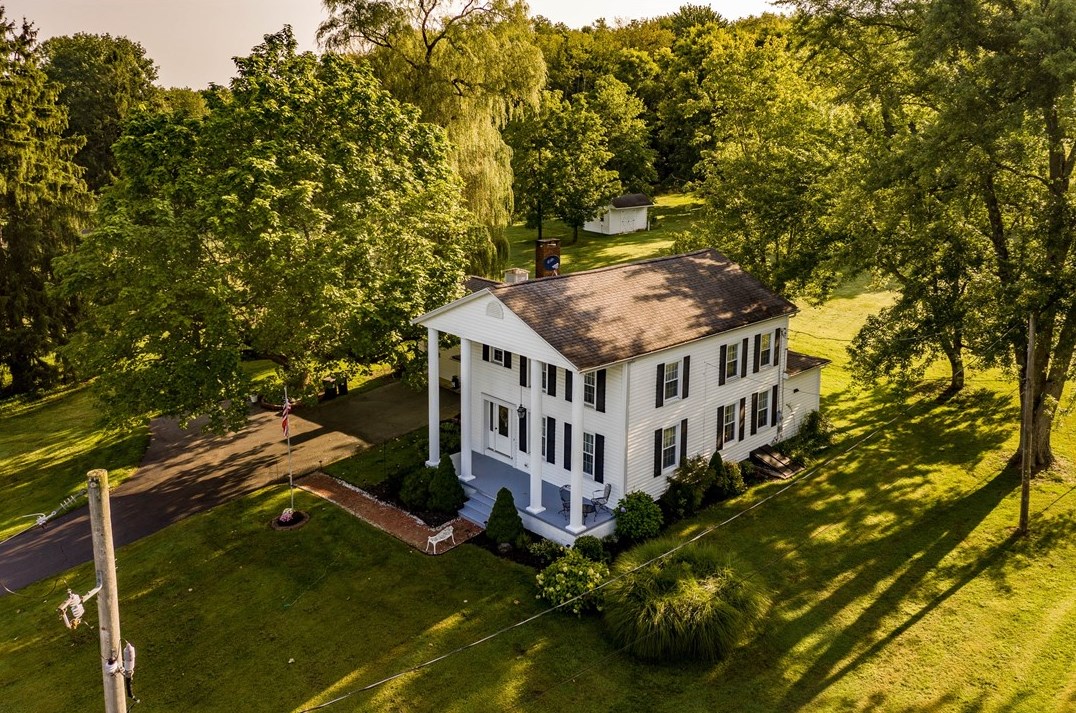 123 Leech Rd, Greenville, PA 16125