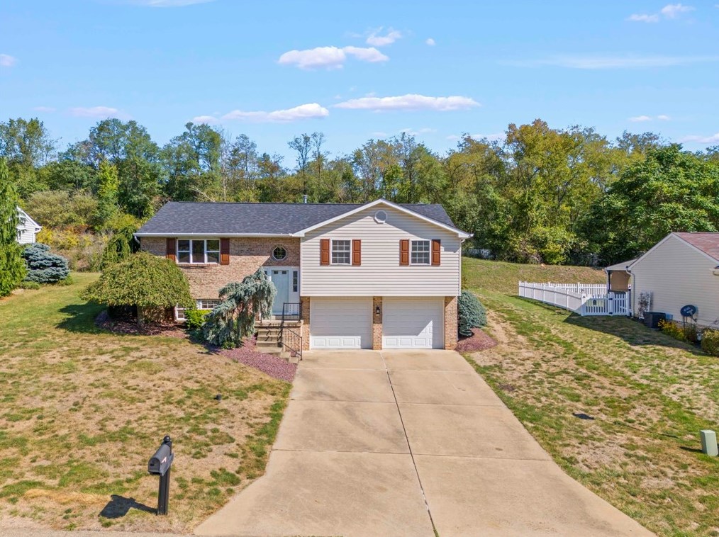 2312 The Cir, Washington, PA 15301