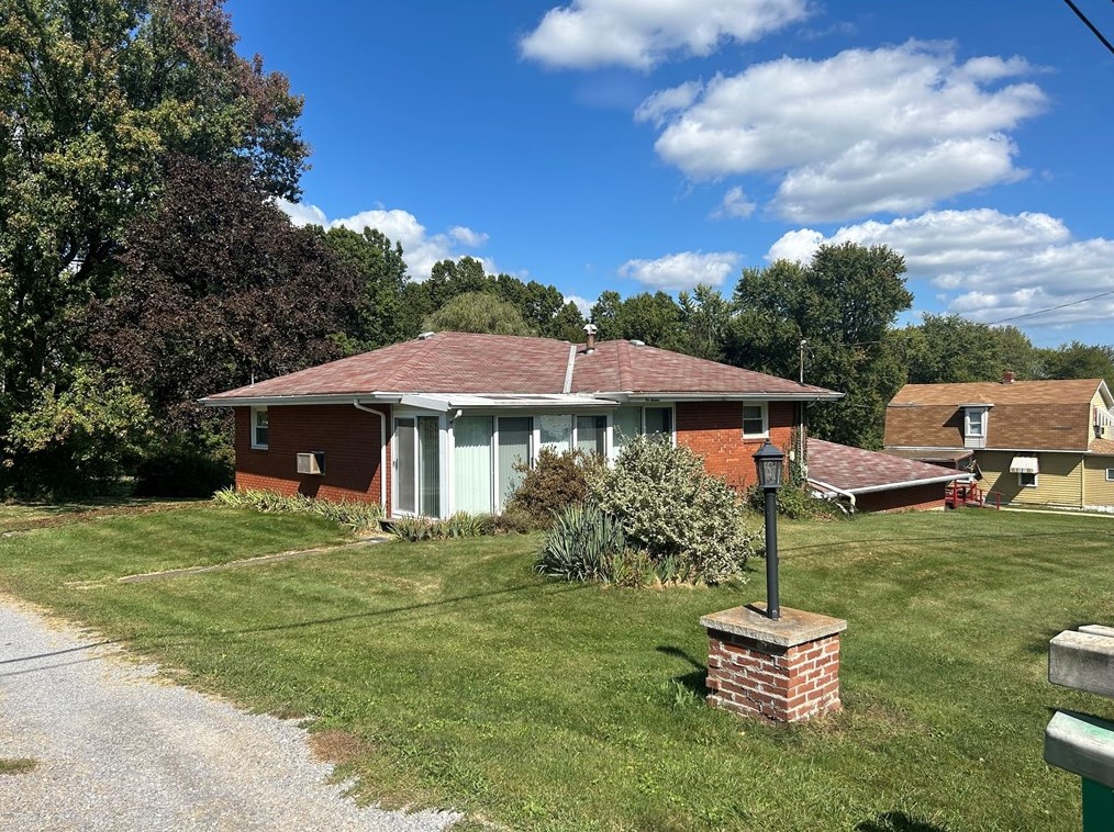116 E Main St, Saxonburg, PA 16056