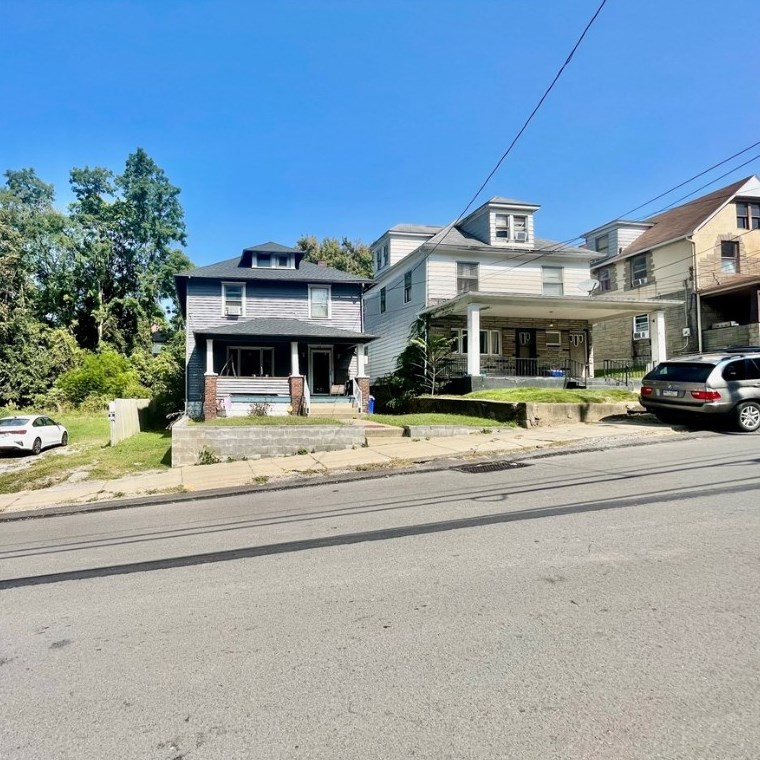 417 E Lutton St, New Castle, PA 16101