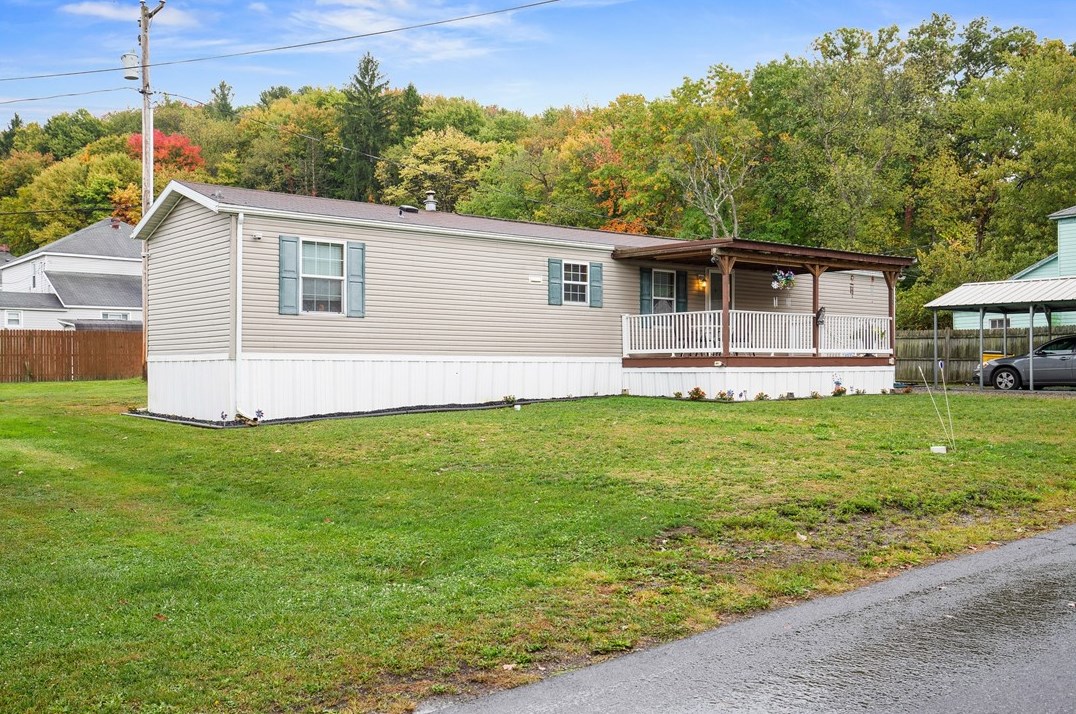 168 Water St, Jenners, PA 15546