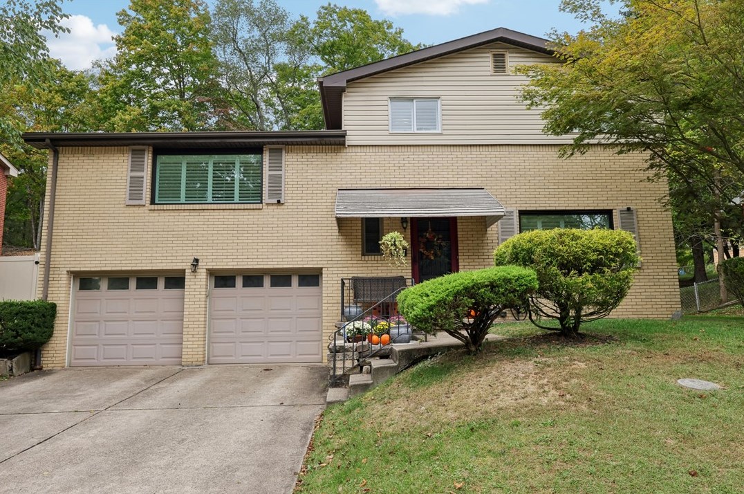 217 Shenandoah Dr, Pittsburgh, PA 15235