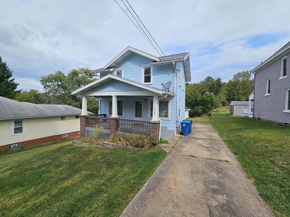 10085 Grandview Ave, Pittsburgh PA 15237-2252 exterior