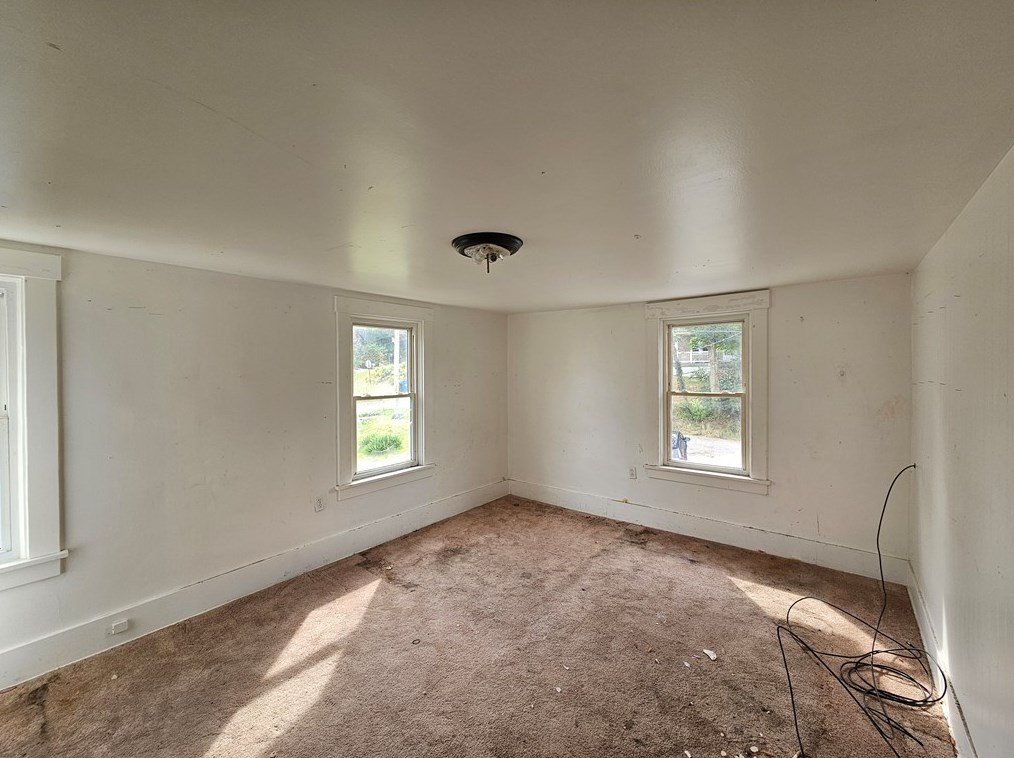 10085 Grandview Ave, Pittsburgh PA 15237-2252 exterior