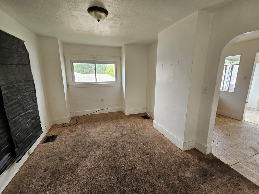 10085 Grandview Ave, Pittsburgh PA 15237-2252 exterior