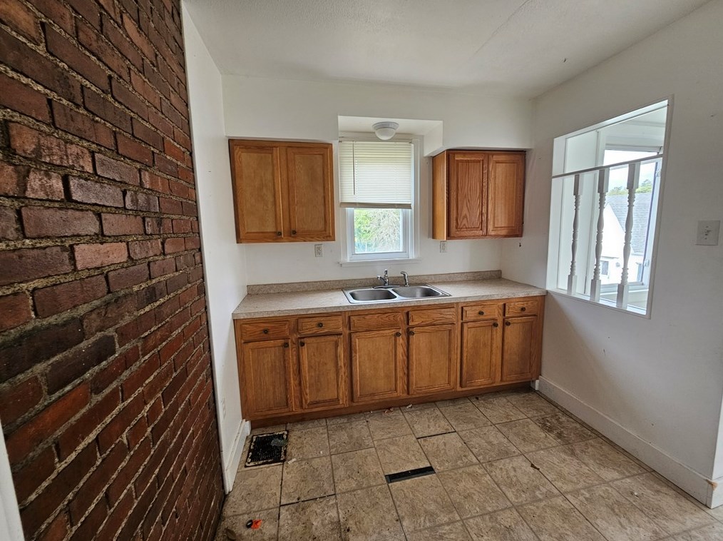 10085 Grandview Ave, Pittsburgh PA 15237-2252 exterior