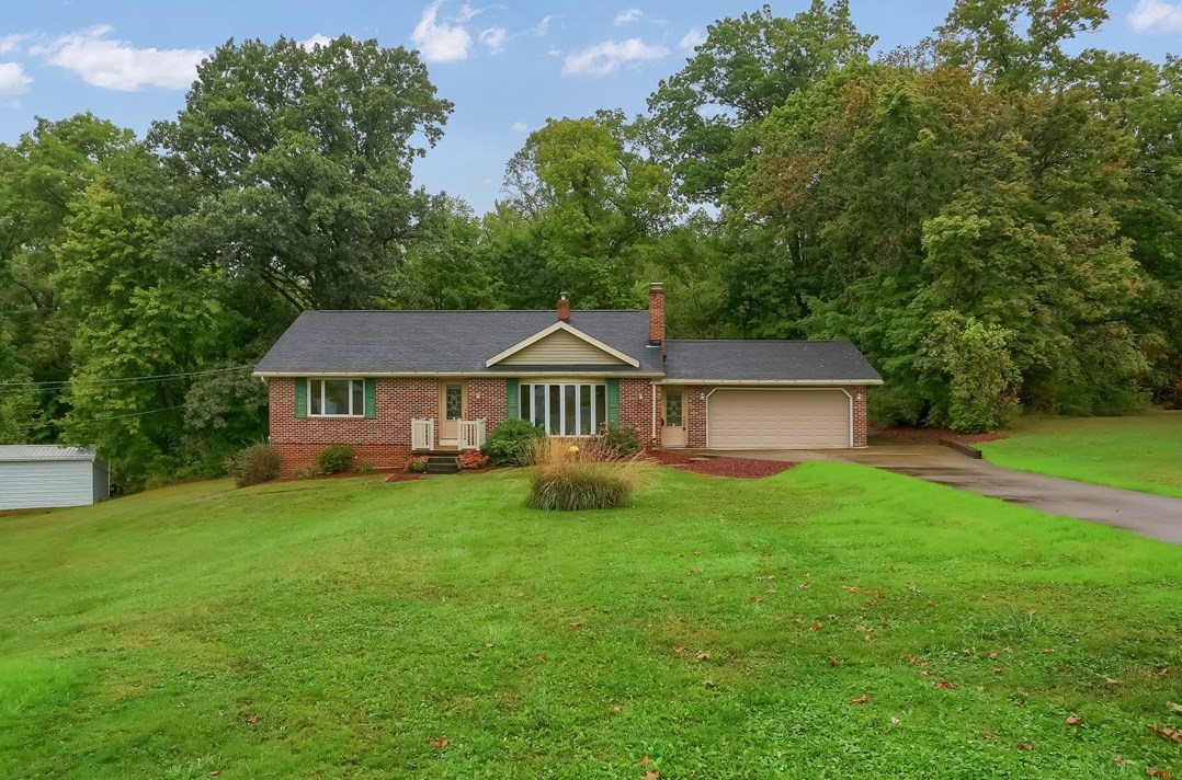 2817 Forest Ave, New Castle, PA 16101