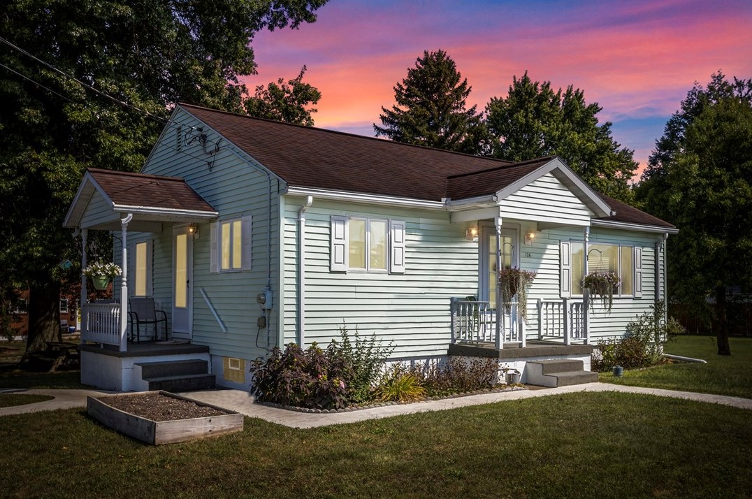 126 E 5th Ave, Latrobe, PA 15650
