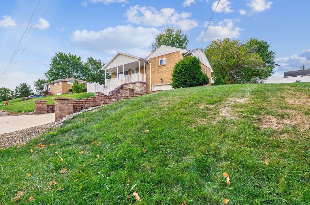 1139 Waverly, Latrobe, PA 15650