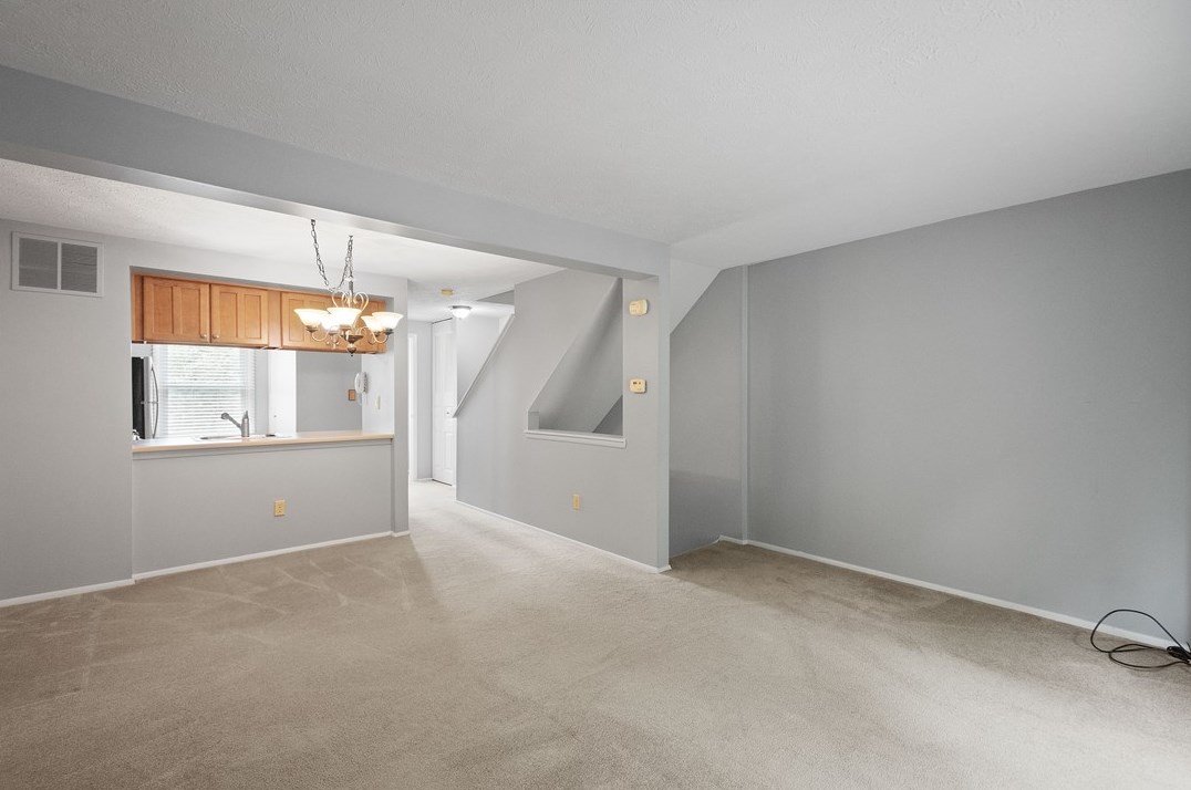 331 Joan Of Arc Ct, Jefferson Hills, PA 15025