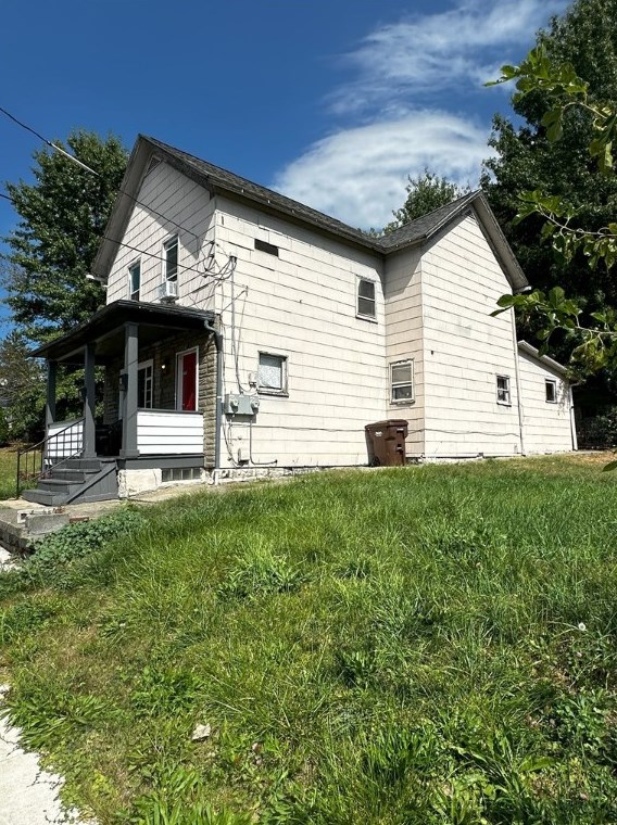 919 Emerson Ave, Hermitage, PA 16121
