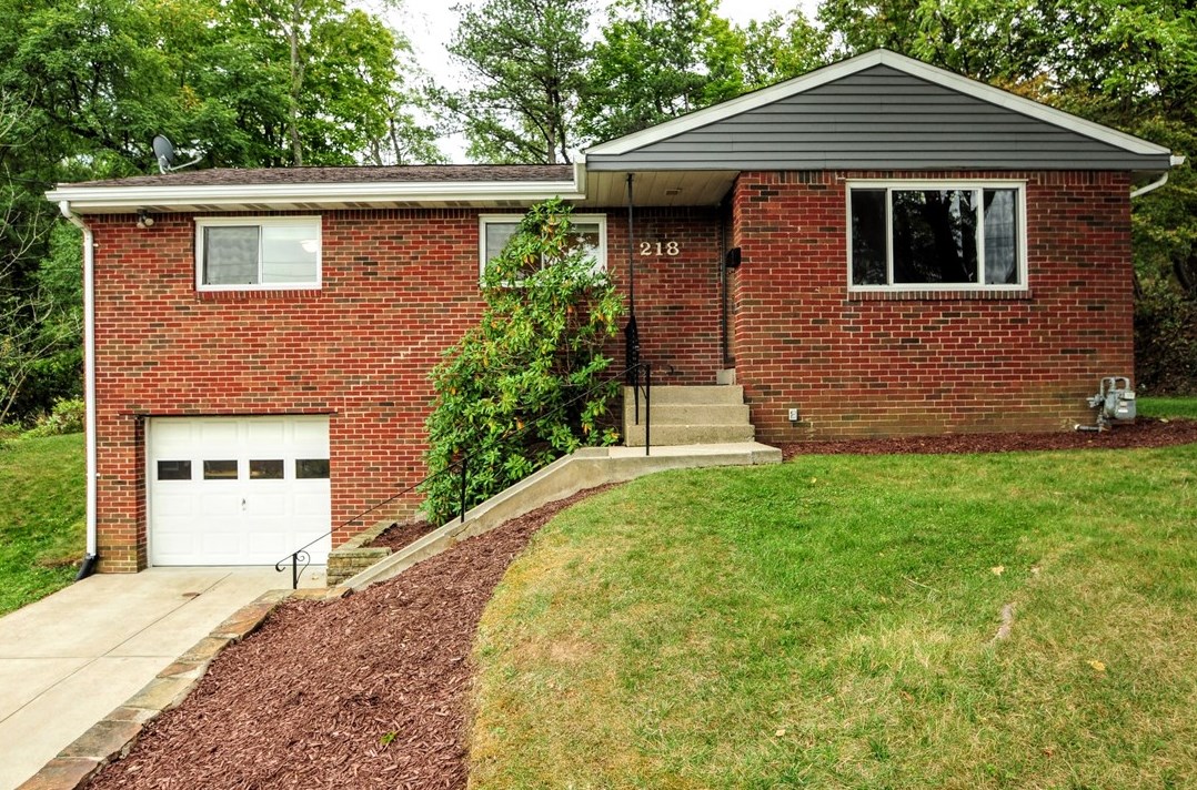 218 Graeser, Bethel Park, PA 15102