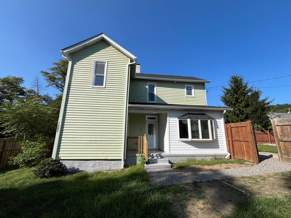 1502 N Grant Ave, Kittanning, PA 16201
