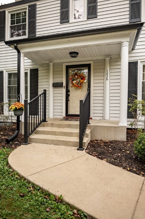 1336 Ashton Rd, Hermitage, PA 16146