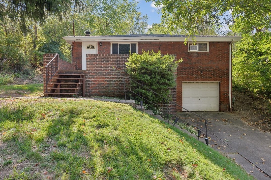 2074 Monroeville Rd, Monroeville, PA 15146