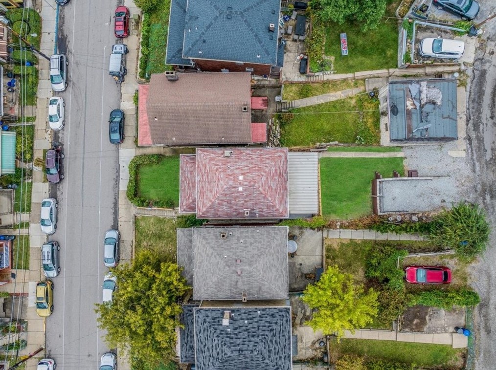 261 Robinson St, Pittsburgh PA 15213-2312 exterior