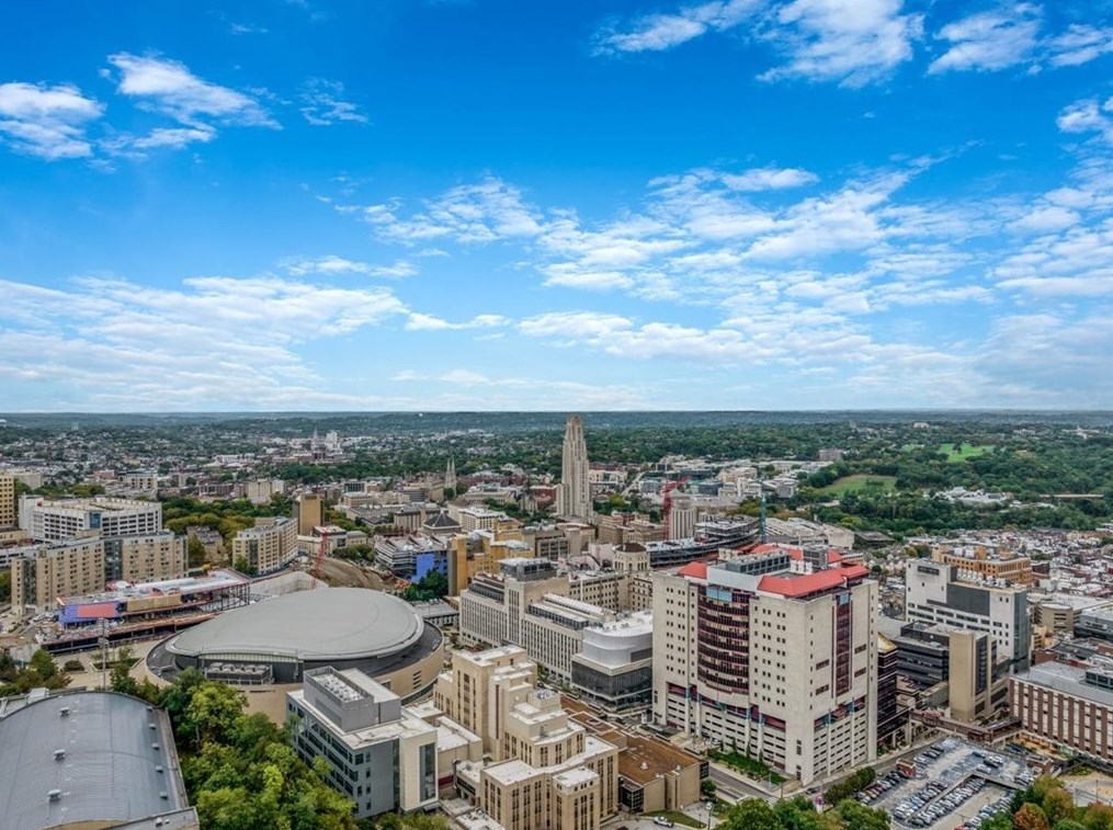 261 Robinson St, Pittsburgh PA 15213-2312 exterior